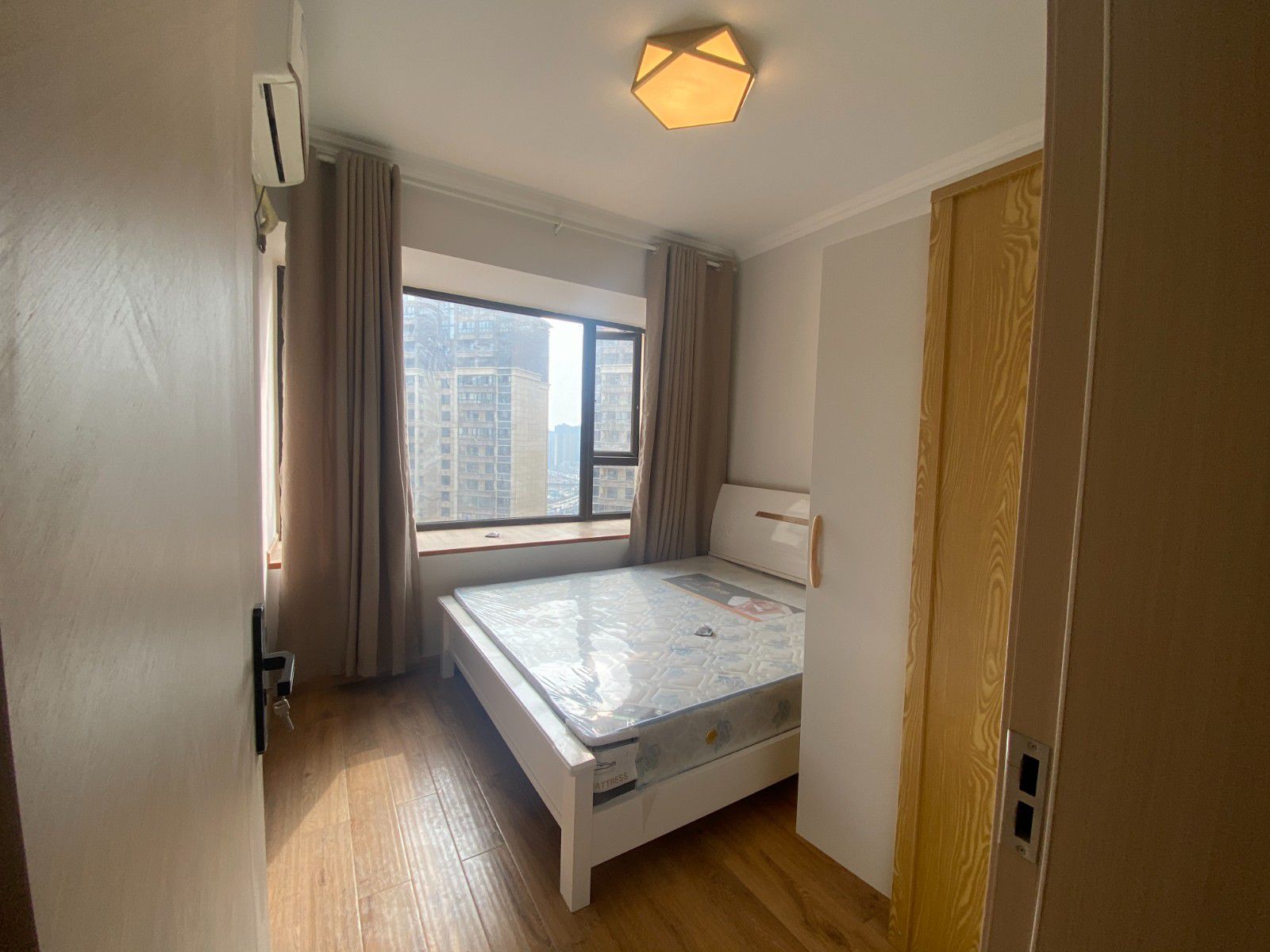 Z-11930二手房图片