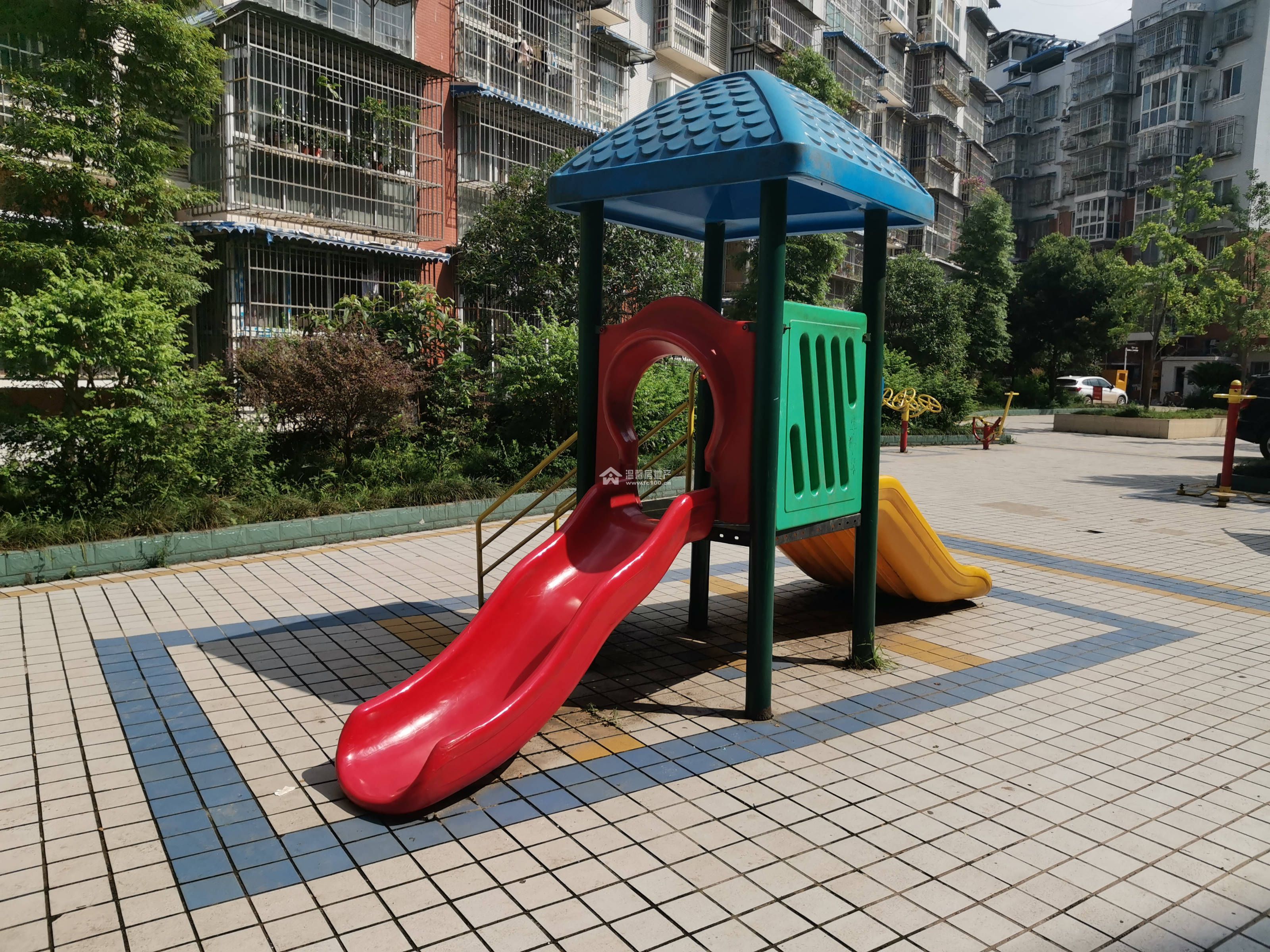 西峰丽景图片