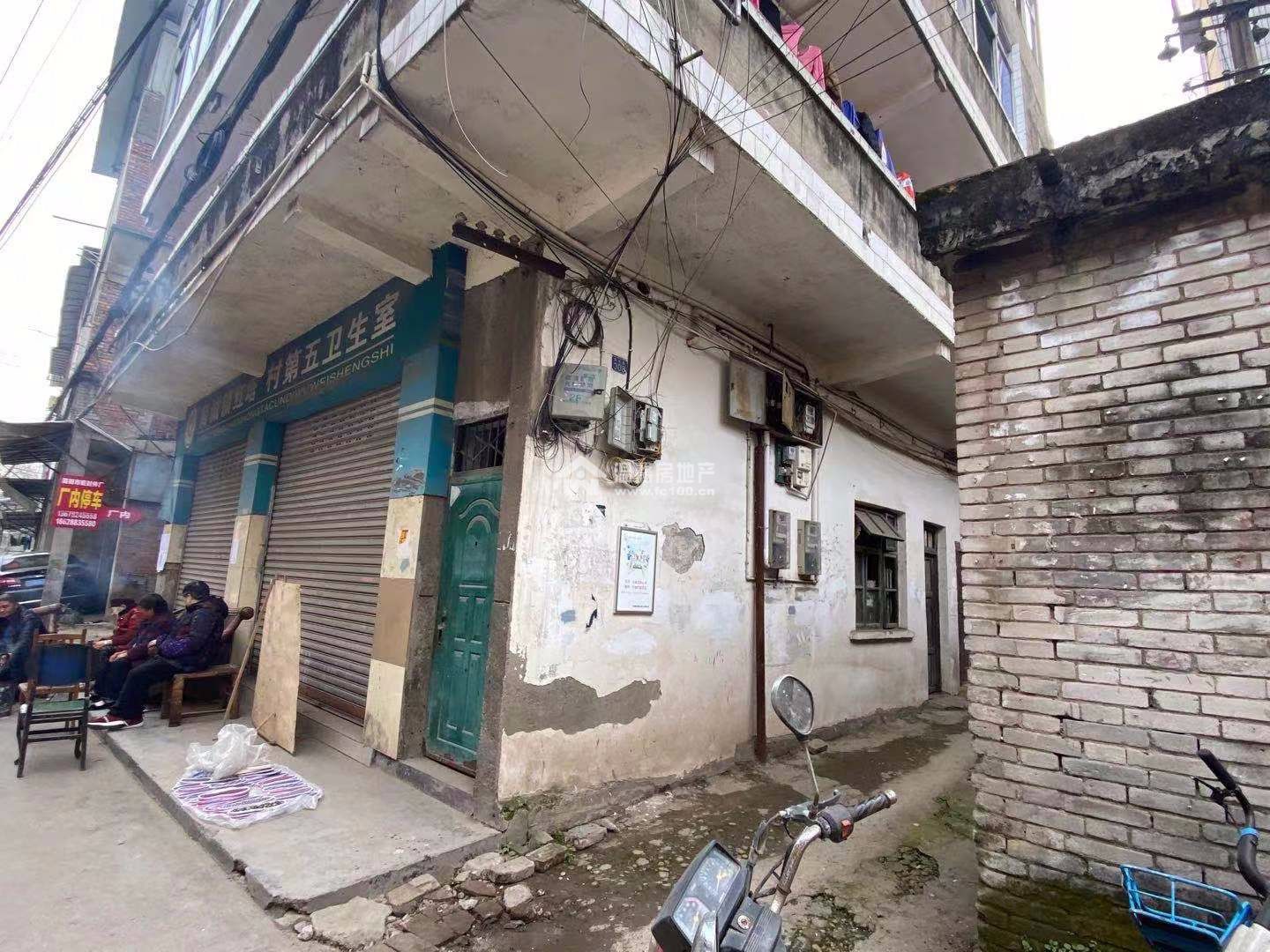 医院路305号图片