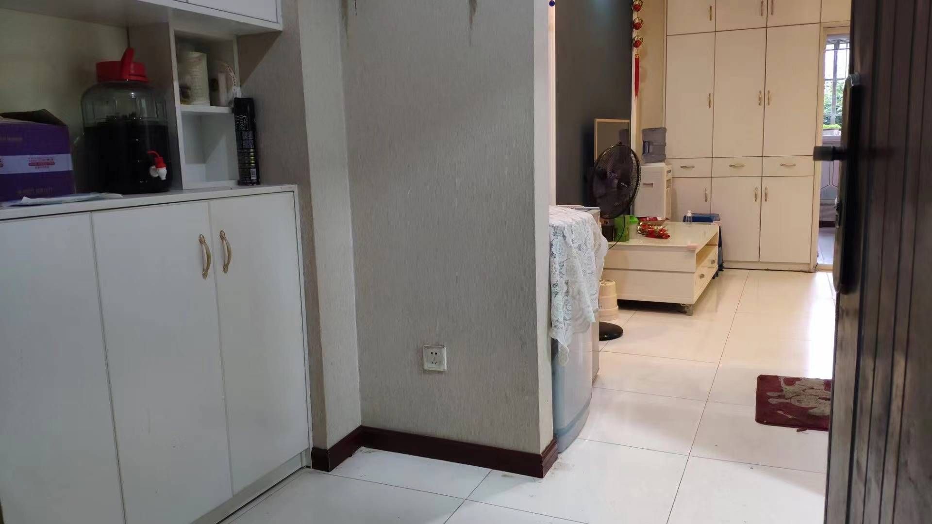 M-28048二手房图片