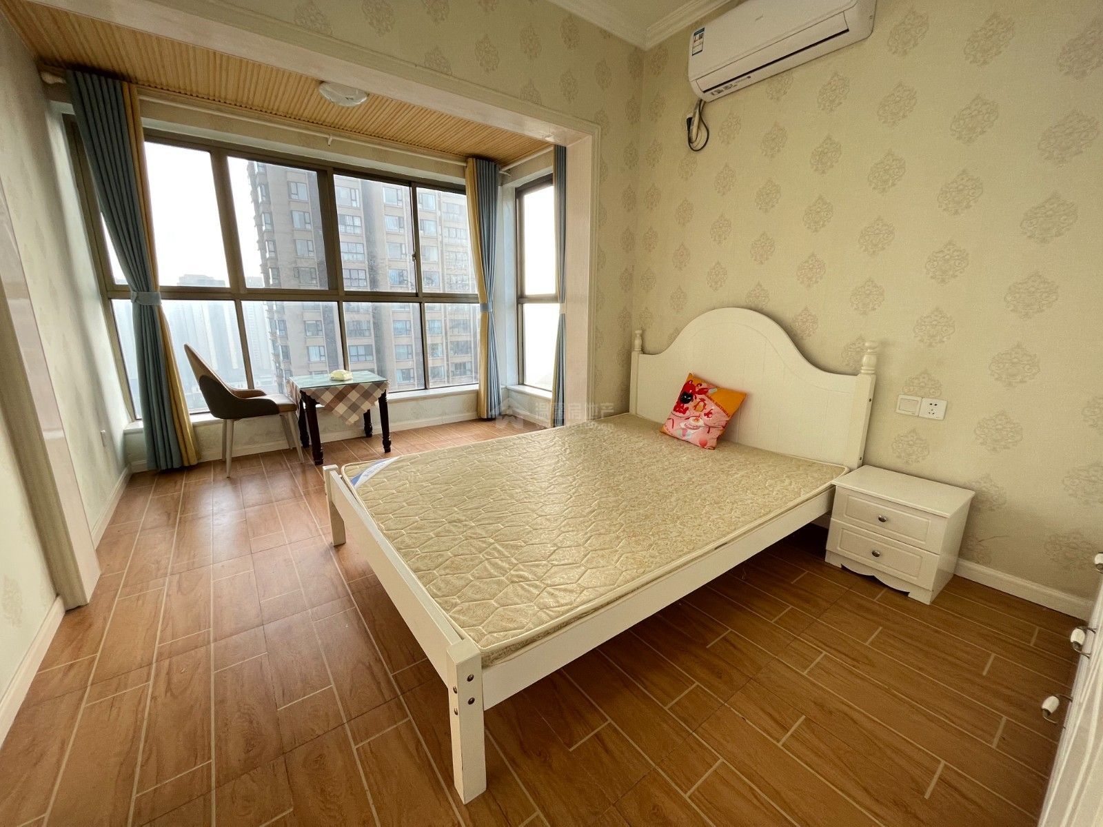 M-28683二手房图片