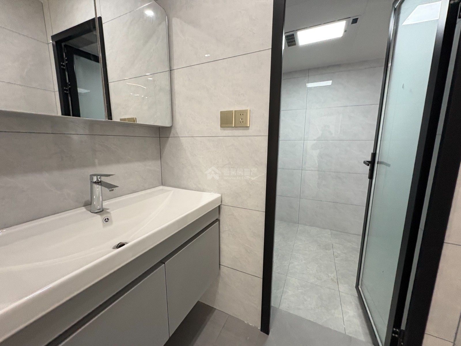 M-42260二手房图片