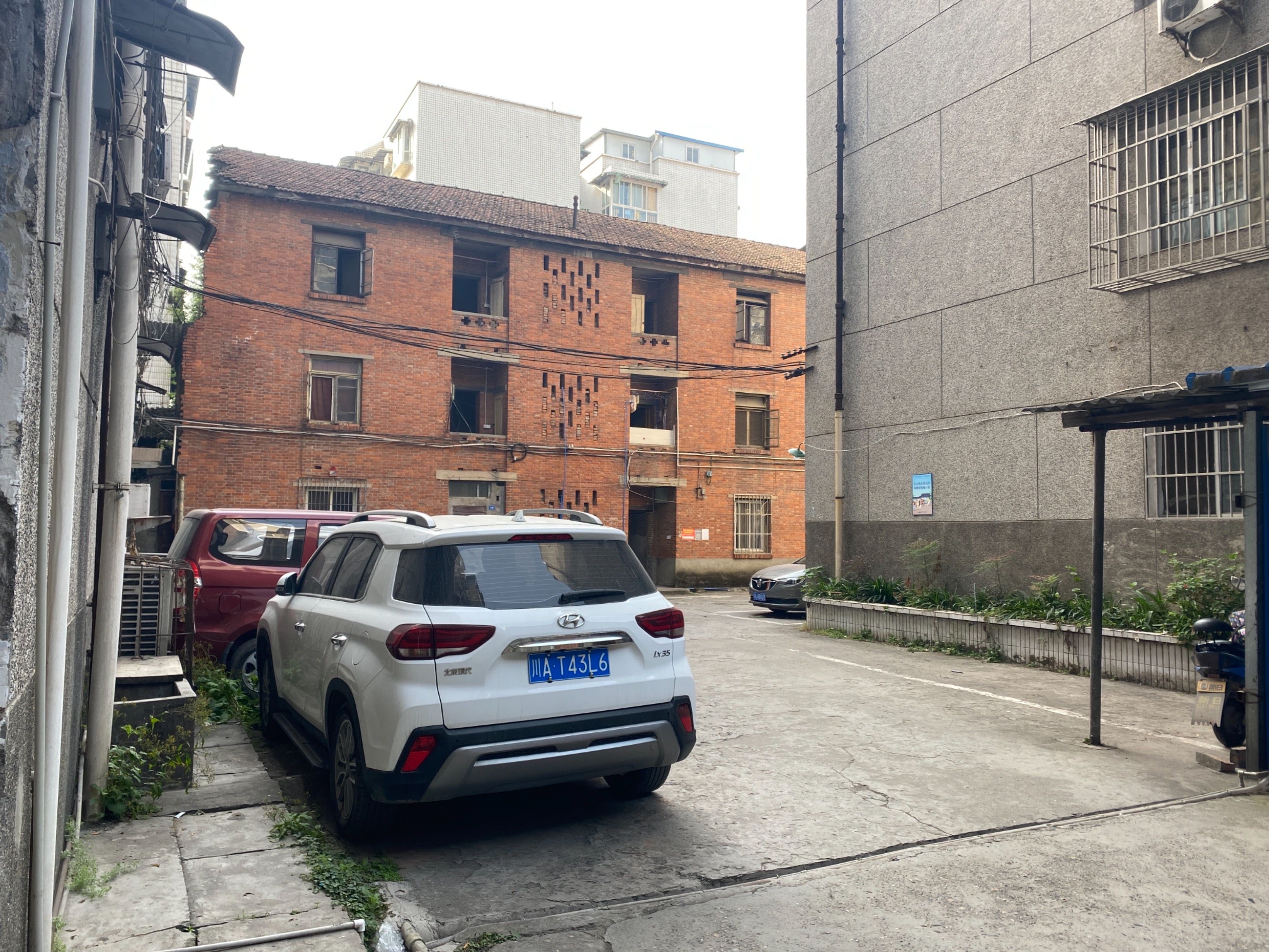 安象街卫校宿舍图片