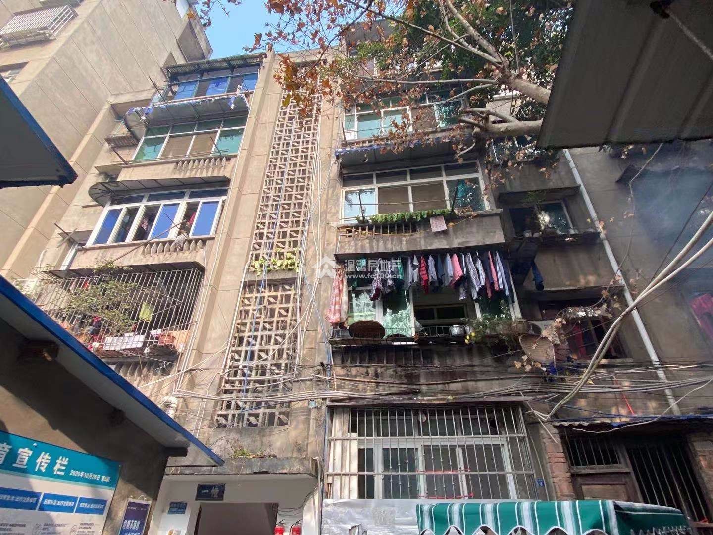 新民后街成铁房产小区图片